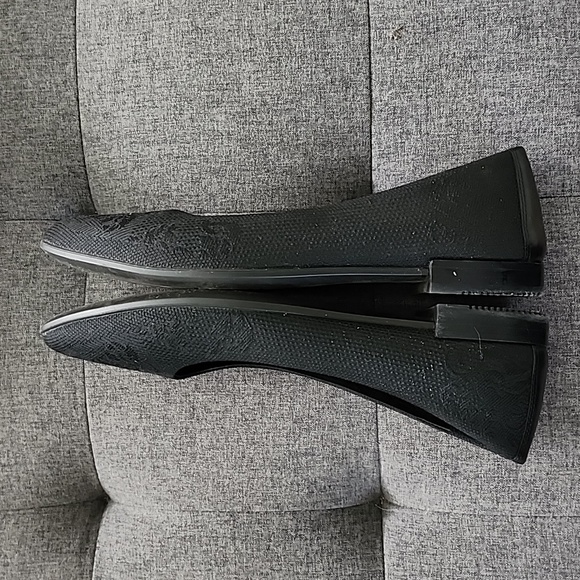 Black ballerina ecco shoes - 7 and 7.5 - Picture 1 of 6